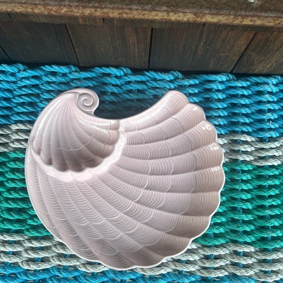 Large Pink Shell Serving Platter Shafford Original measures 11.75 x 8.75 x 5. - Picture 2 of 6